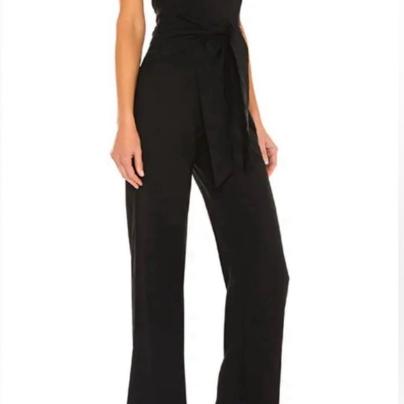 Elegant Black Jumpsuit - Picture 1 of 6